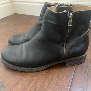 Frye leather boots. Size 9. Open to offers